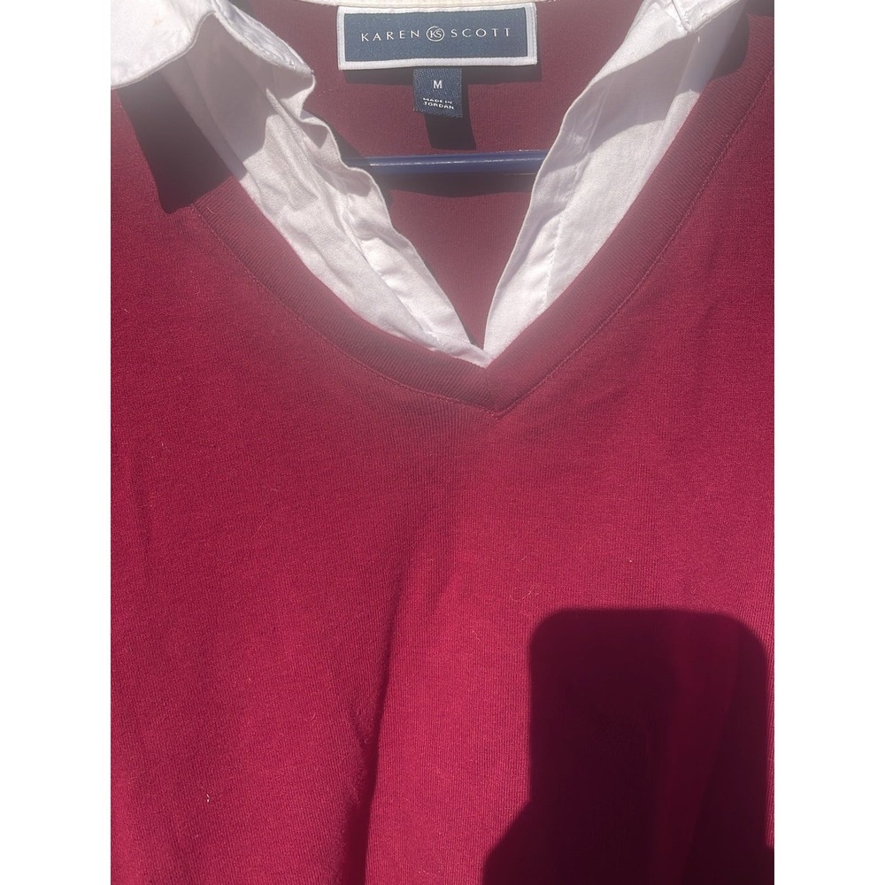Women shirt Maroon Top, Size Medium‎